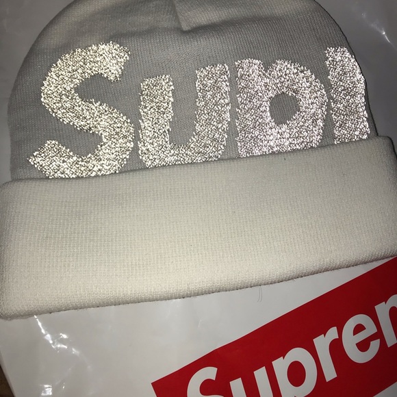 Supreme 2018 hat - Picture 2 of 2